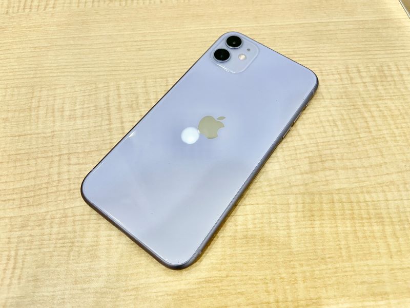 極美品 SIMフリー iPhone11 256GB パープルdocomo