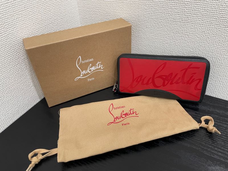 ☆クリスチャンルブタン☆長財布※保存袋・保存箱付き※ 澄ま